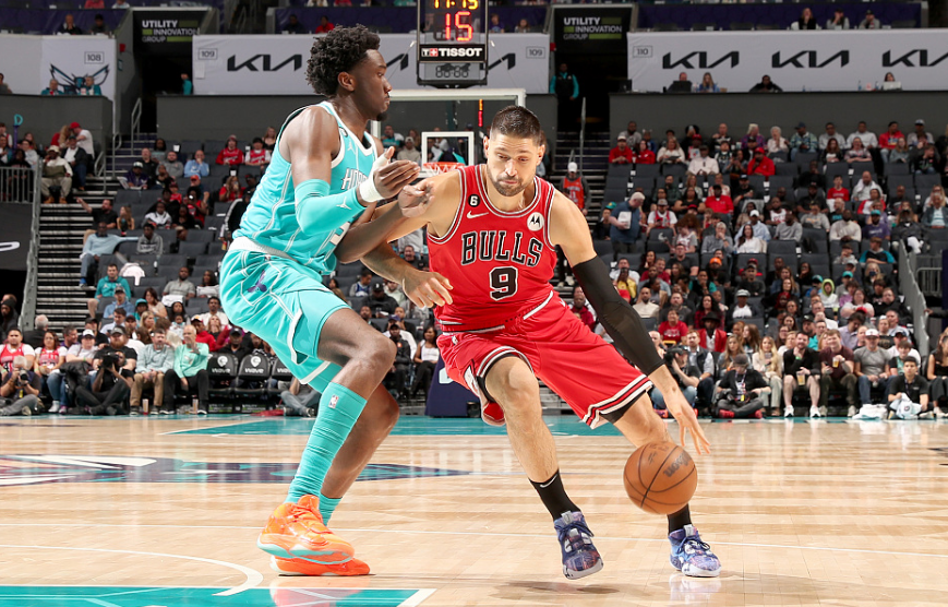 DB彩票平台-马刺大胜黄蜂，德罗赞贡献全能表现的简单介绍