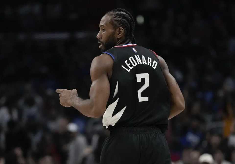 猛龙大胜魔术，伦纳德砍下35分