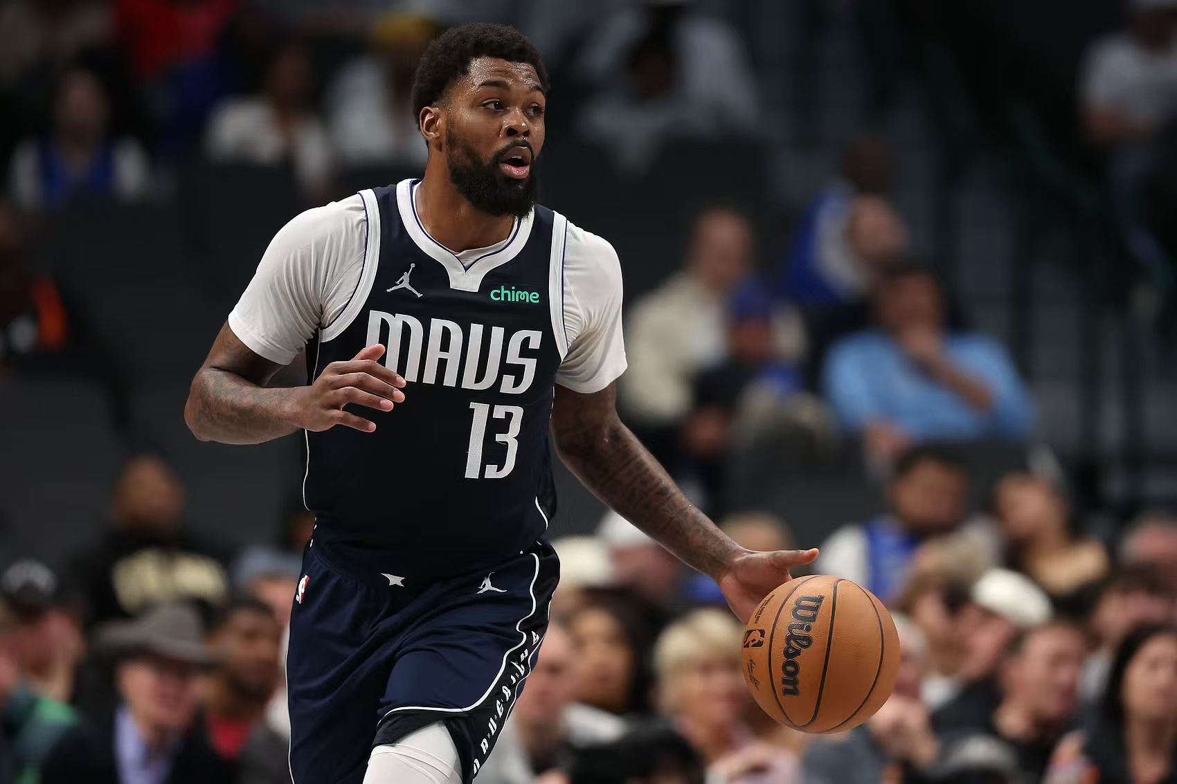 火箭横扫篮网，浓眉独中