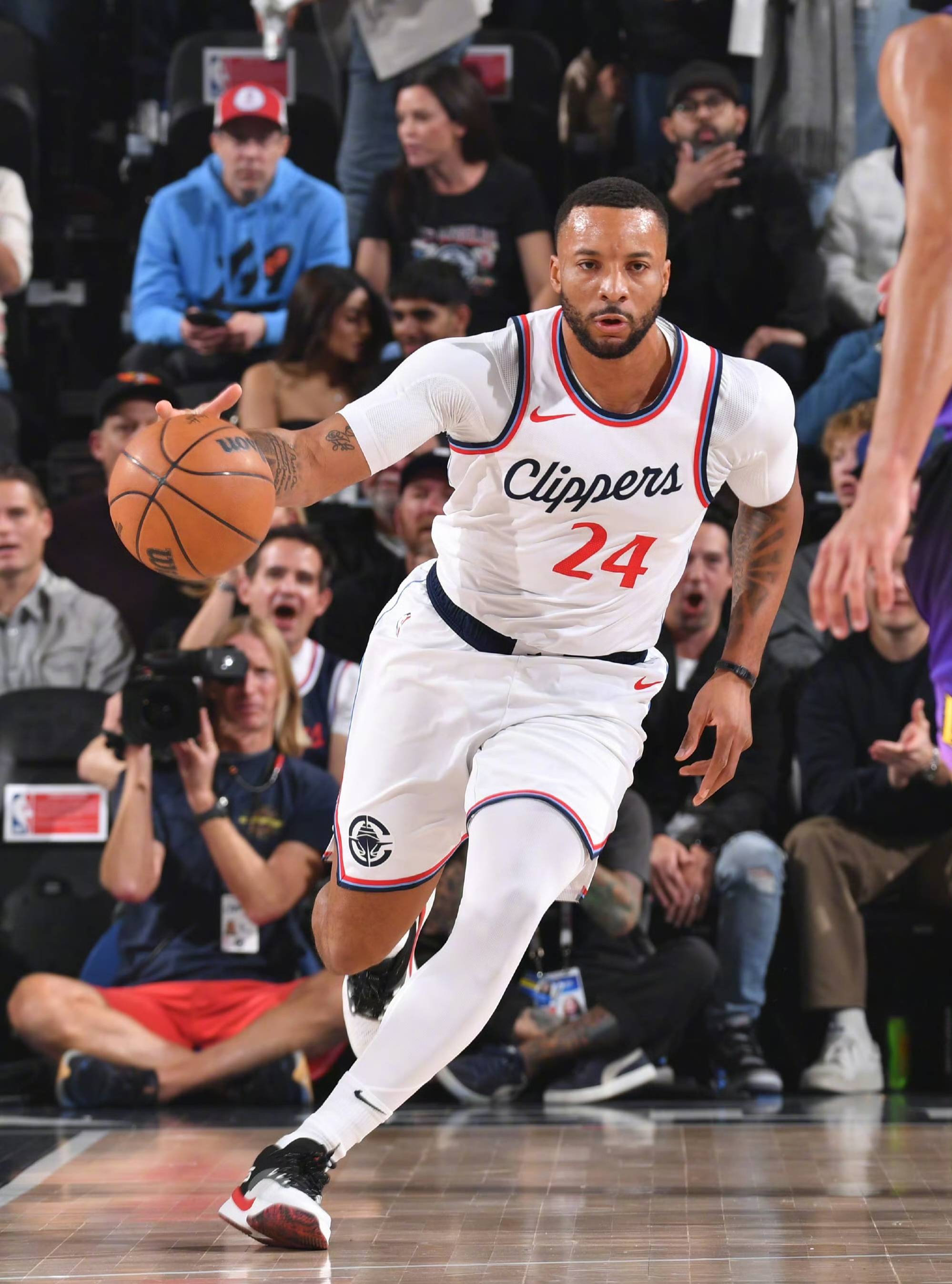 快船遭遇三连败，主场不敌凯尔特人